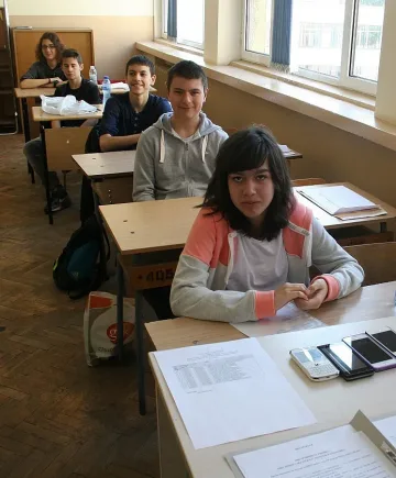 Изпитен ден за зрелостниците и седмокласниците 