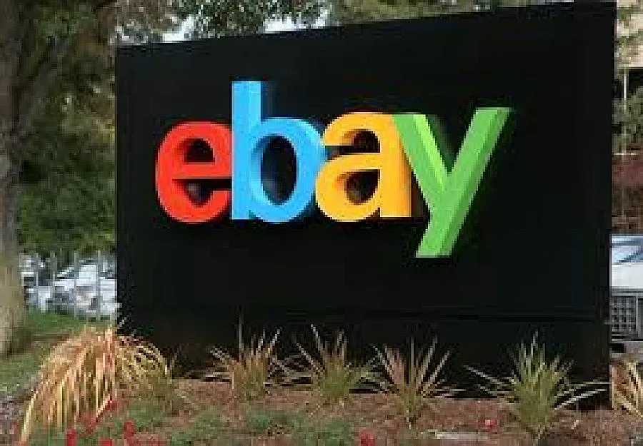 Хакнаха Ebay, сменете паролата