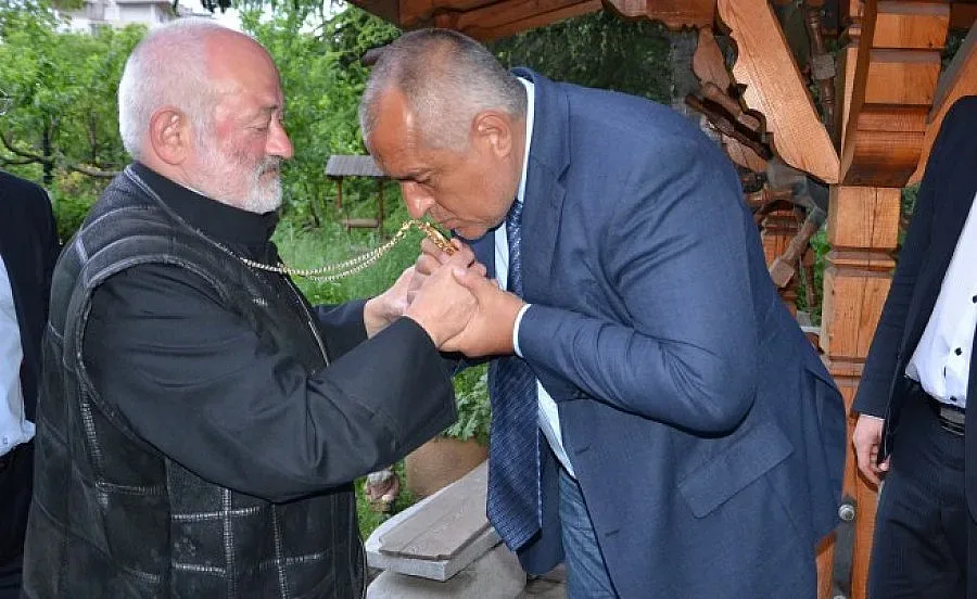 Галактион благослови Бойко за победа