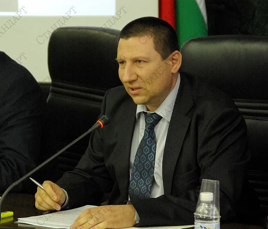 Сарафов: Няма сериозни сигнали за купуване на гласове