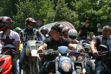 Идва зрелищен драг и стънт уикенд в Дупница