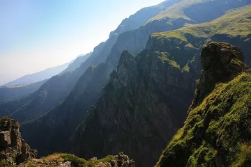 Живи след 4 дни глад и градушка (ОБЗОР)