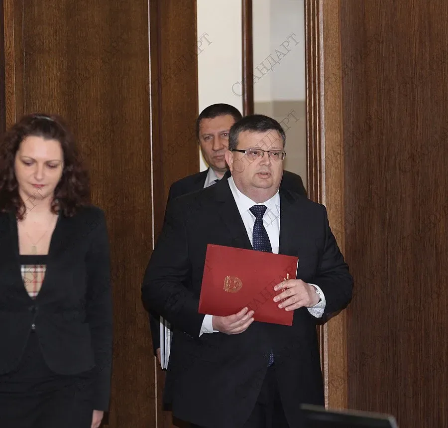 Цацаров: Няма проверка за президента