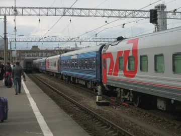 Пътнически и товарен влак се сблъскаха край Москва