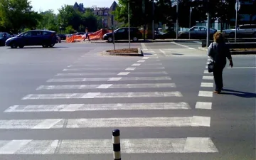 Пометоха двама пешеходци на „зебри” в Благоевград и Петрич