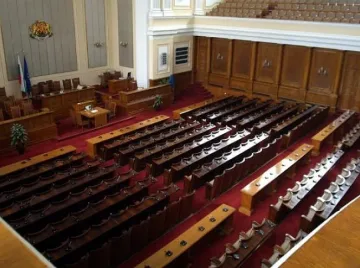 Депутатското кюфте извън закона 