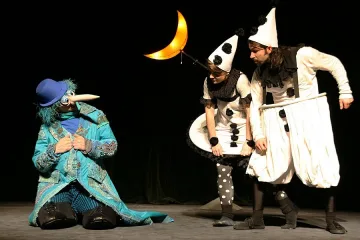 Кръгла маса и постановки на „Тара-ра-бумбия"