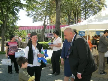 Дончев: Най-голямата опасност е демокрацията да бъде купена