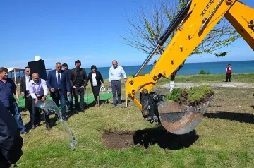 Бойко откри водопровод на червен кмет