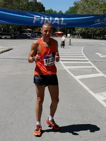 Николов и Михайлова са шампиони по полумаратон