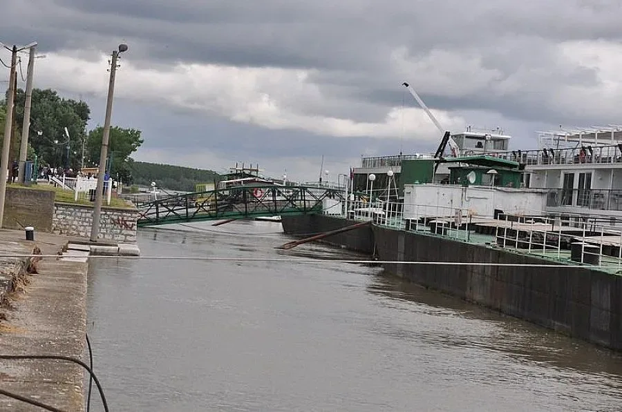 30 см делят Видин от наводнение