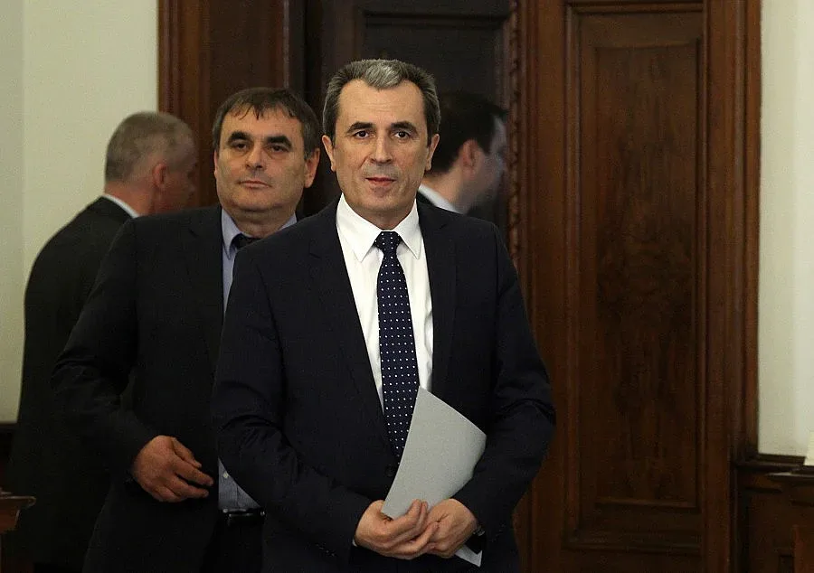 Орешарски: Вотът на недоверие е проява на лош вкус