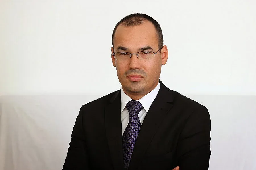 За кандидатите да оглавят ЕК забрадките се оказаха по-важни от енергетиката