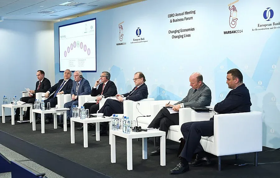 Нов фонд на ЕБВР дава пари на малки фирми