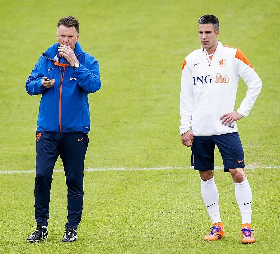 Ван Перси може да вземе лентата в Юнайтед