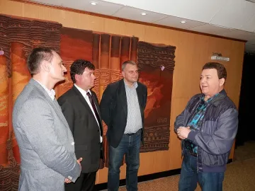 Кобзон агитира за кандидатите на КБ Пламен Чернев и Петър Курумбашев 