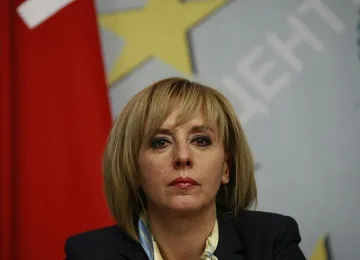 Манолова: Дебатът по вота ще навреди на избирателите