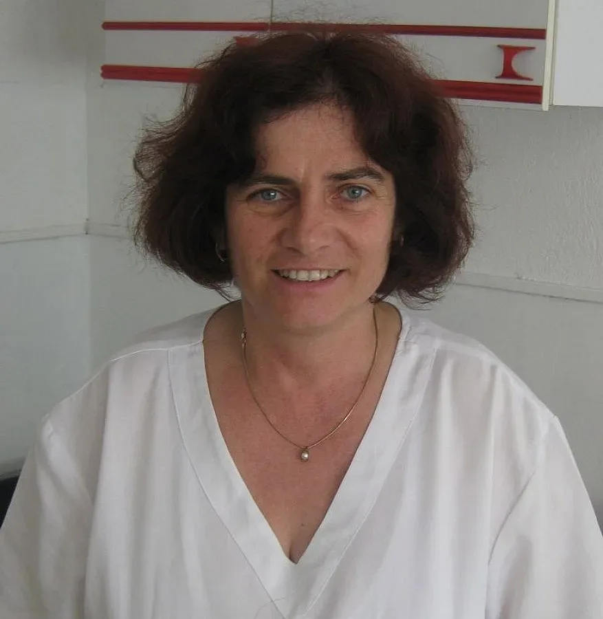 Шефка на дентален център печели конкурс и отказва да подпише договор