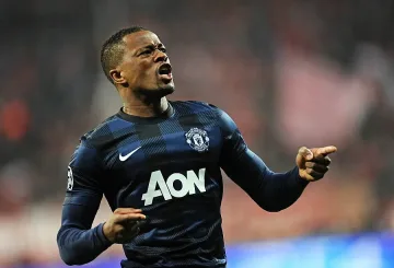 Ювентус ще се пробва за Патрис Евра 