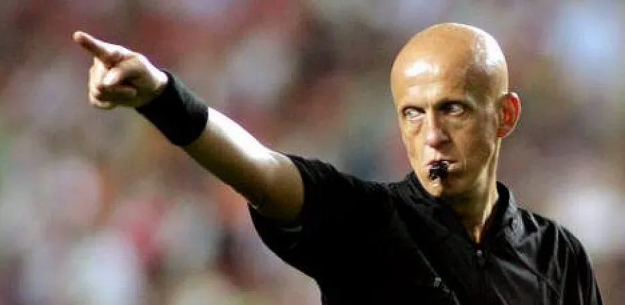 УЕФА обмисля картони като в хокея