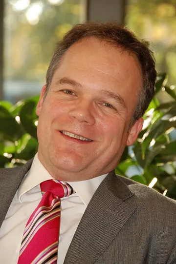 Андрю Джонсън: Драмата на политиците е как да стигнат до хората