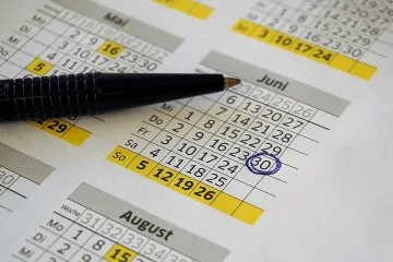 Тежък удар за работещите българи! Засяга почивните дни
