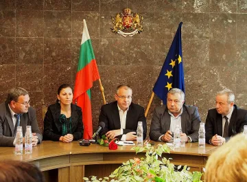 Станишев: Само БСП води активна политическа кампания