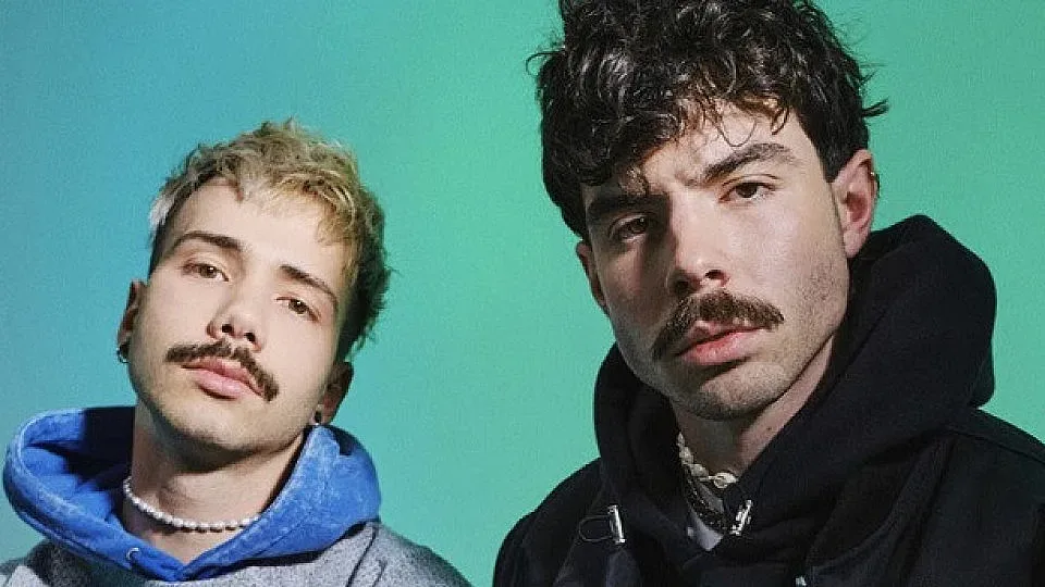 Феновете си отдъхнаха. Истината за раздялата на "Молец"