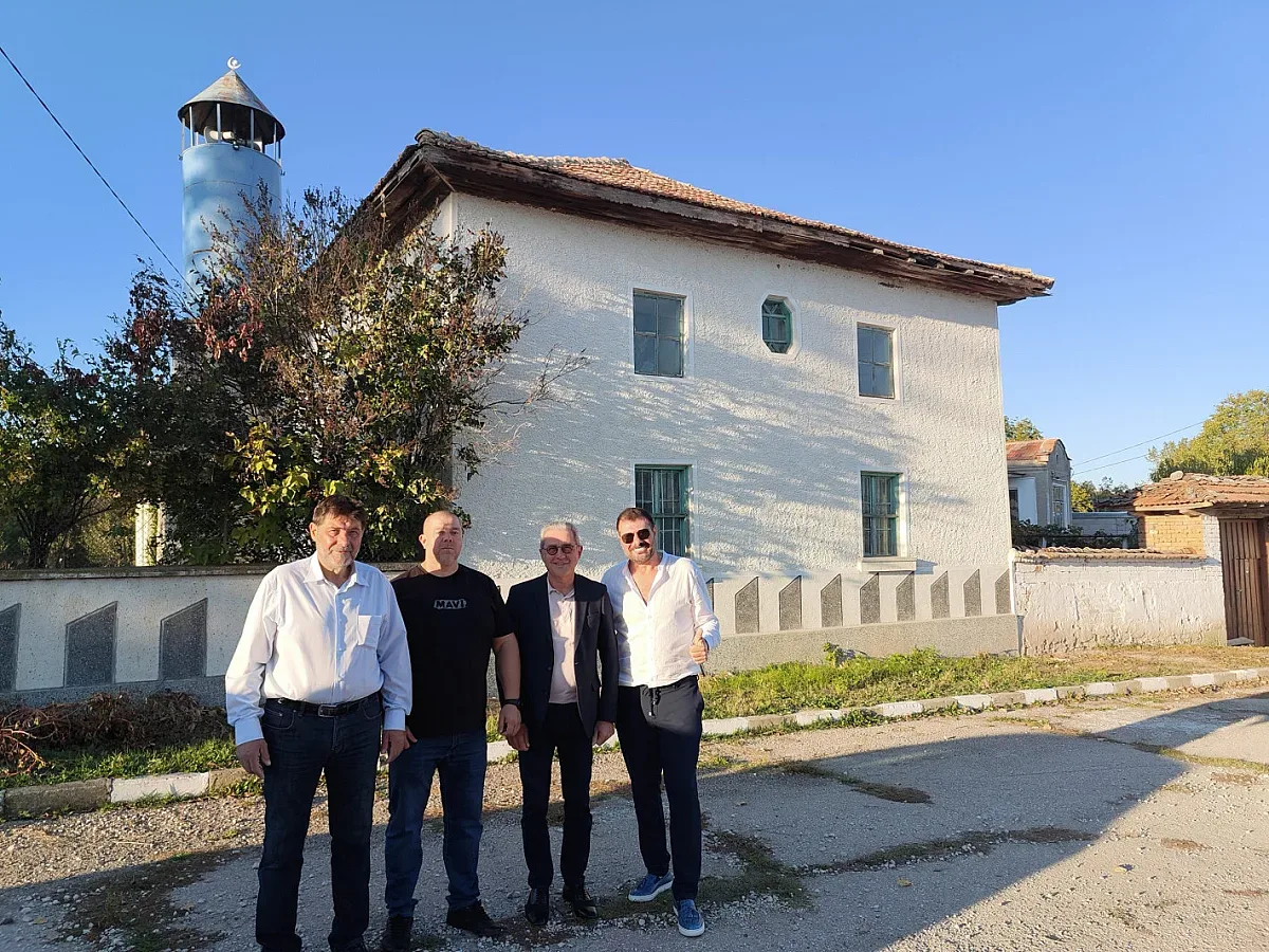 ДПС-Ново начало помогна за ремонта на джамията в село Черноок