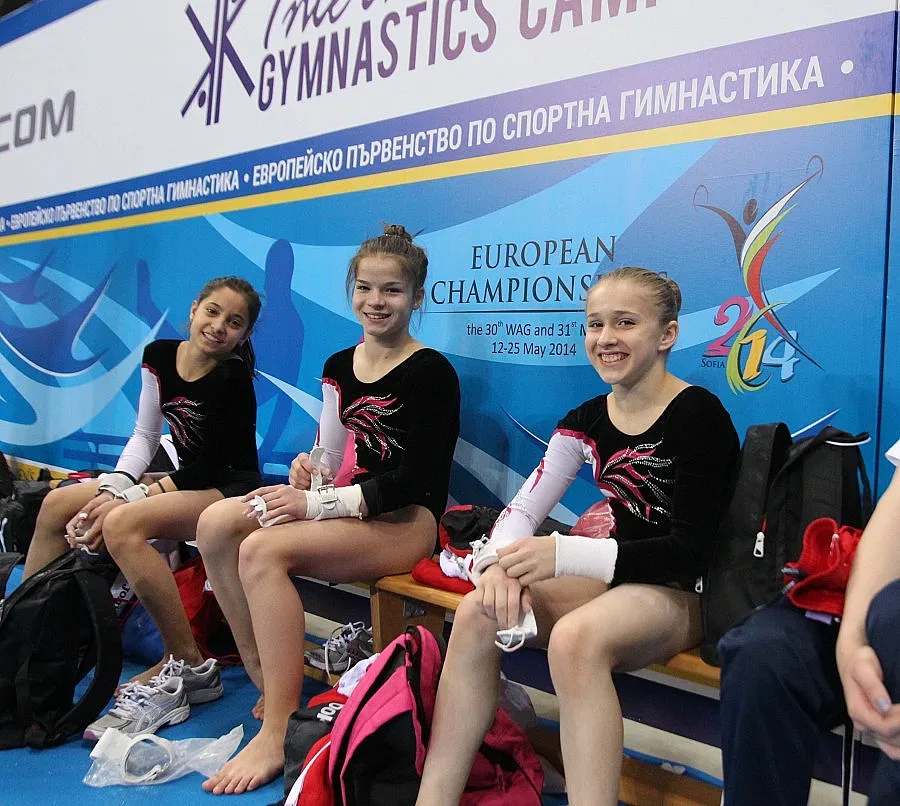 Йовчев и Дунев правят салта в "Арена Армеец"