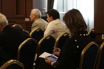 Проверяваме фирми чрез смартфона си