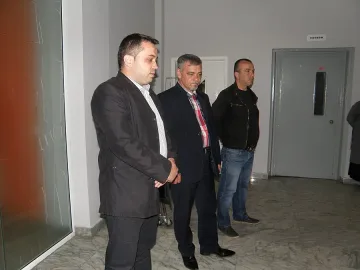 Уручев: Част от клиповете искат да откажат хората от гласуване