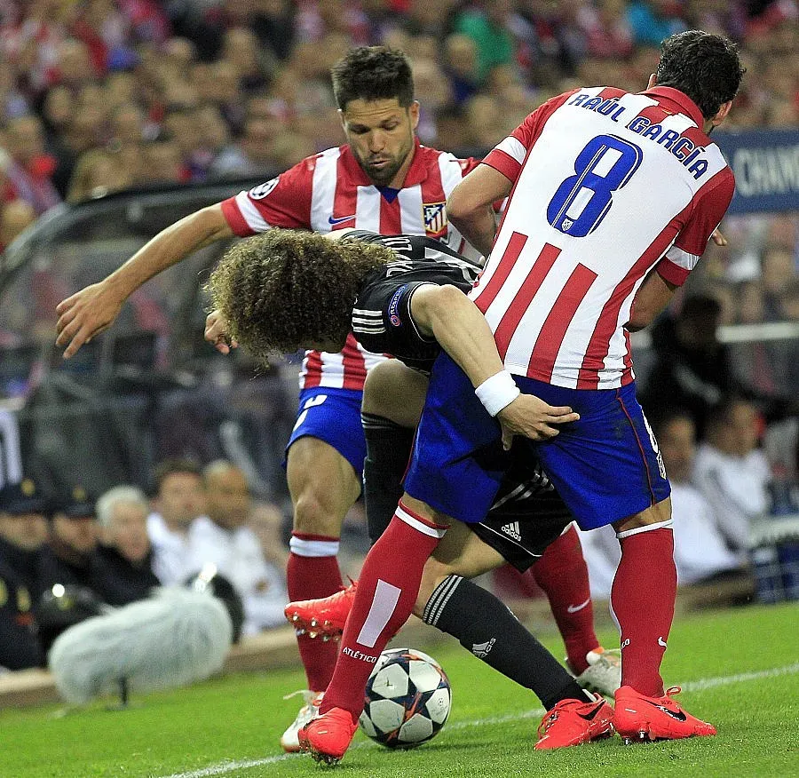 Times: Давид Луис се разбра с Барселона 