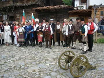 40 войводи гръмнаха с топ и се сдружиха 