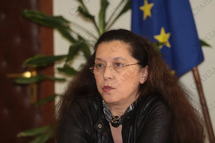 Касата плаща с 3 месеца закъснение