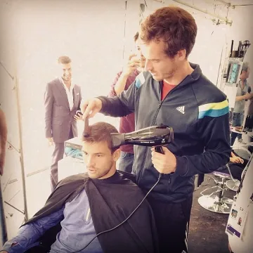 Григор бие в Рим, Маша се къпе в ледена вана