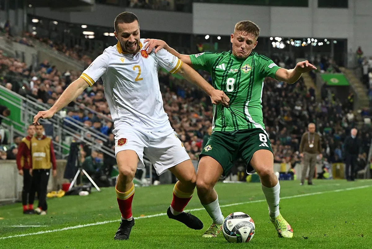 Звезда на Ливърпул се подигра на националите ни