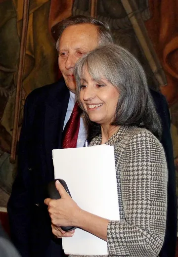 Попова: Действията на президента не могат да бъдат личен избор