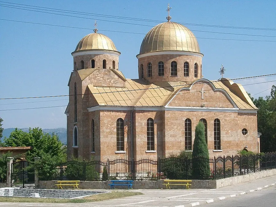 Над 40 храма построени в община Симитли за 7 години