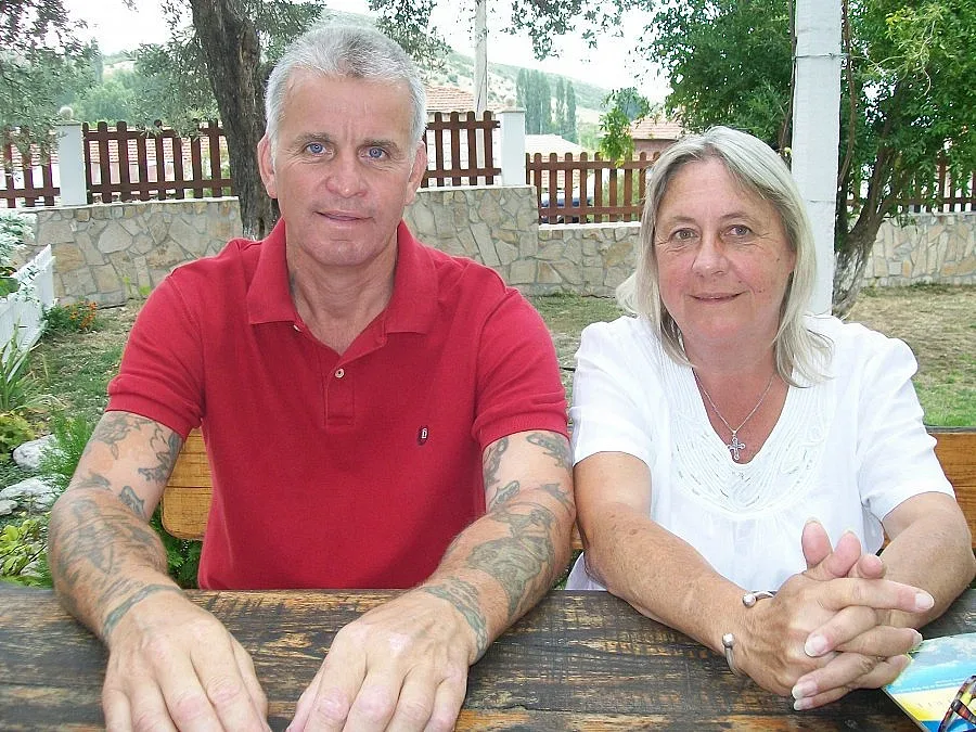 Бивш рейнджър от Англия осигури работа на 10 БГ мъже