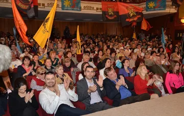 Бареков събра Горна Оряховица в читалището на града