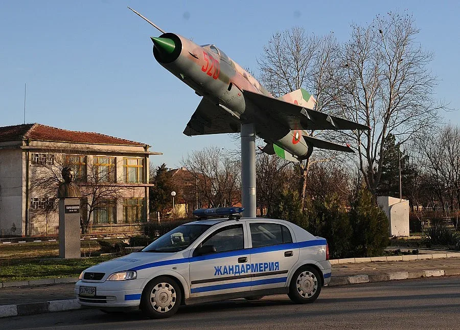 Стражарите в Мечка не стряскат апашите