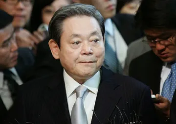 Шефът на "Самсунг" в болница