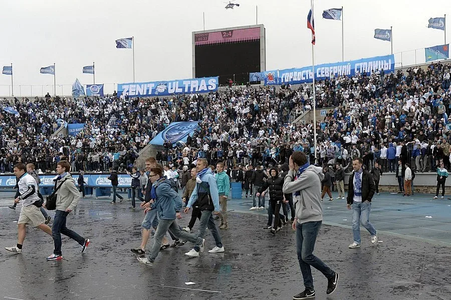 Фенове на "Зенит" пребиха футболисти