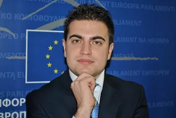 In memoriam: Напусна ни Гриша Камбуров