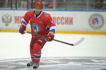 Владимир Путин игра хокей в Сочи