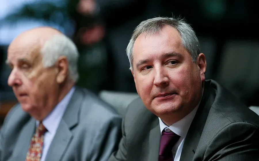 Самолетът на Рогозин навлезе във въздушното пространство на Украйна 