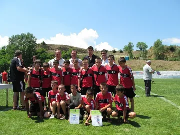 Димитър Пенев патрон на детски футболен турнир