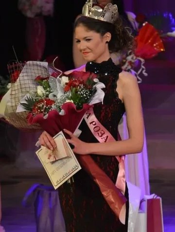 Новата Царица Роза се закле във вярност към казанлъчани