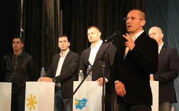 Джамбазки: Време е евродепутатите да работят за България